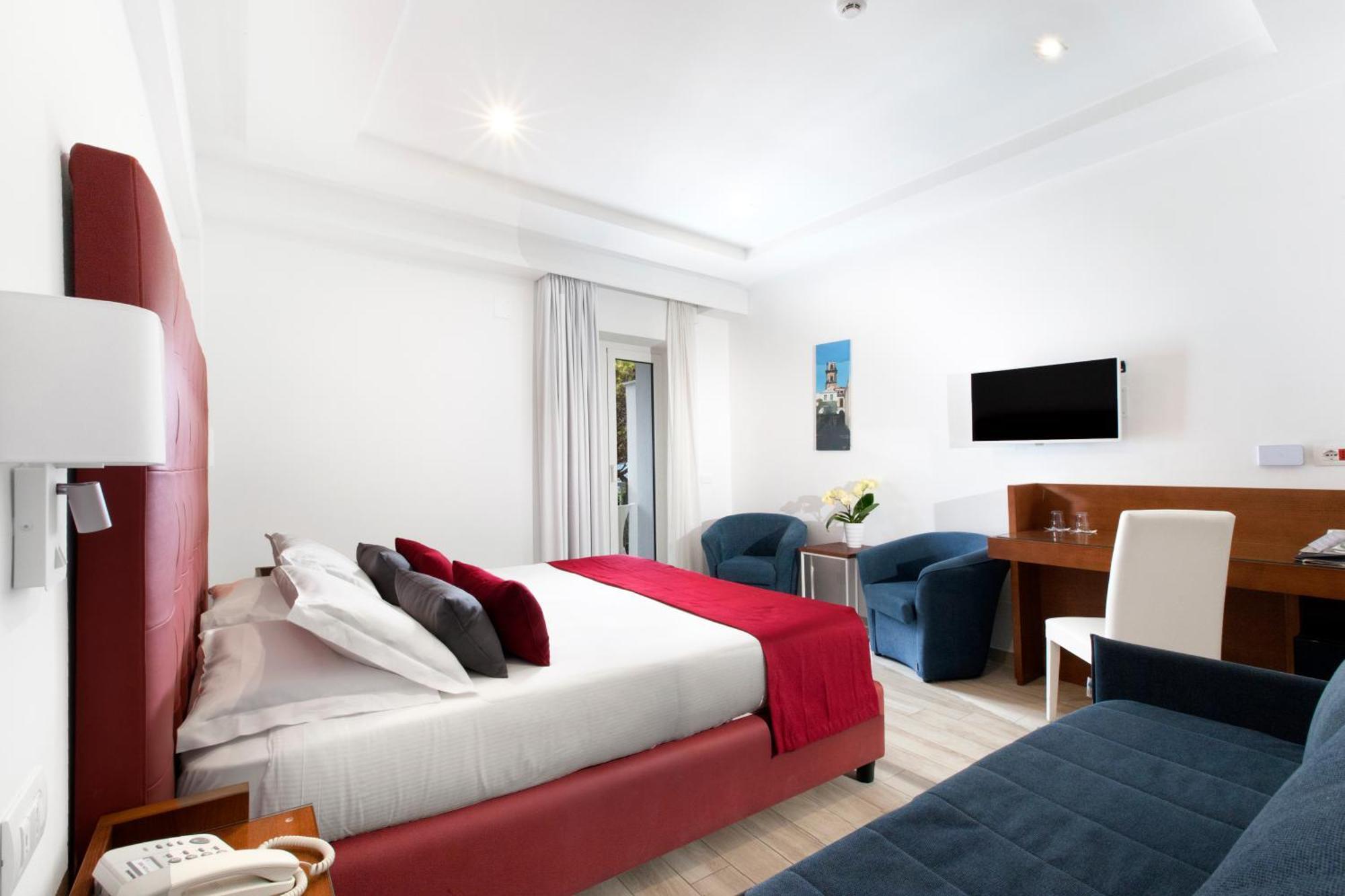 Hotel O Sole Mio サンタガータ・スイ・ドゥエ・ゴルフィ エクステリア 写真